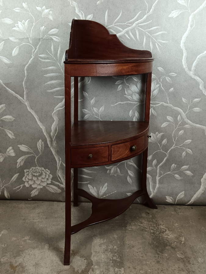 Georgian Mahogany Corner Washstand (6).jpg